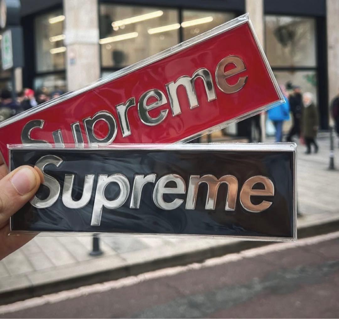 Supreme ロゴステッカー レッド