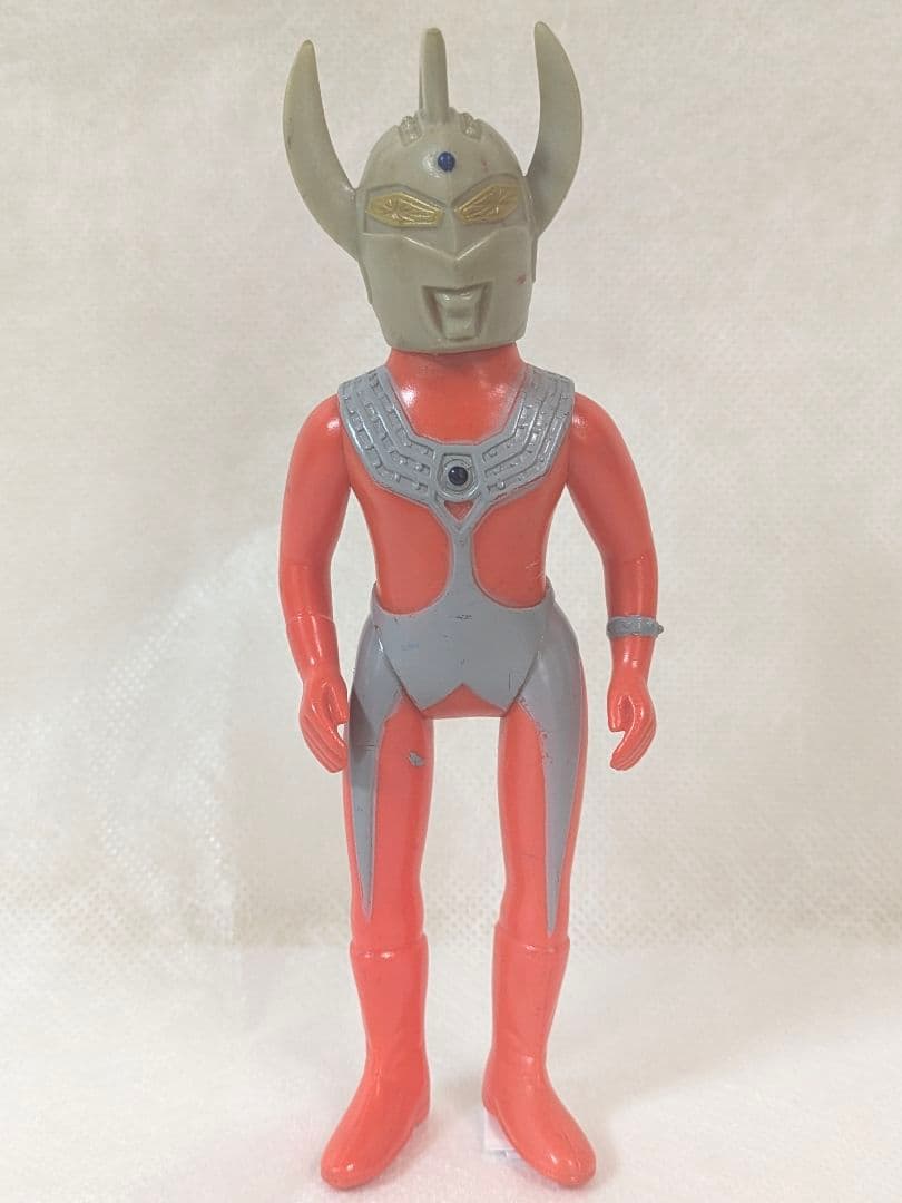 ウルトラマンタロウ（約16㌢）ミドルサイズ　ブルマァク　当時物