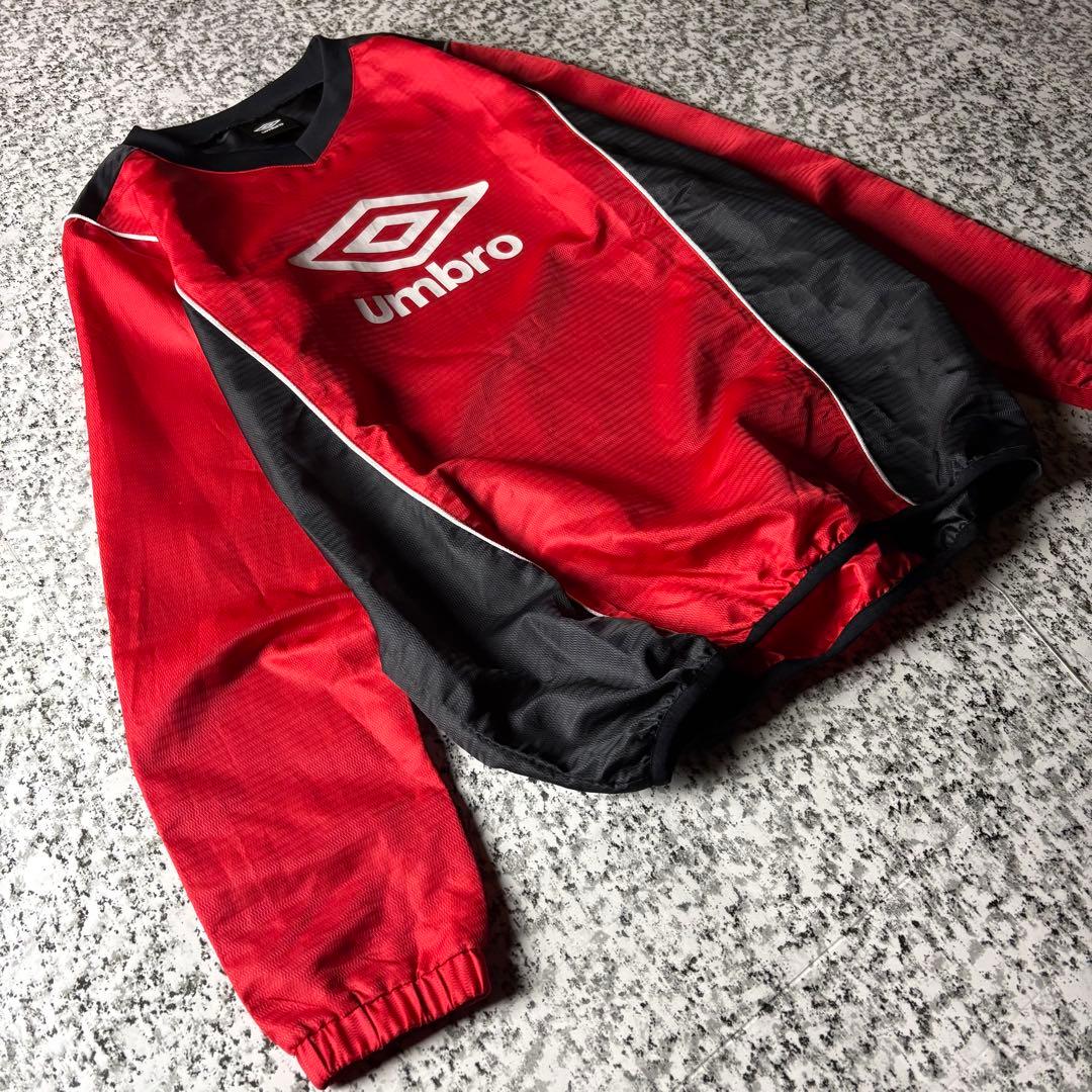セットアップ　umbro アンブロ　ナイロンピステ　フットサル　上下セット
