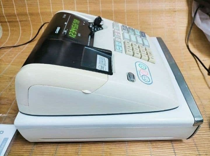 カシオレジスター　TE-M80　中古品　人気機種感熱紙　送料無料　801121