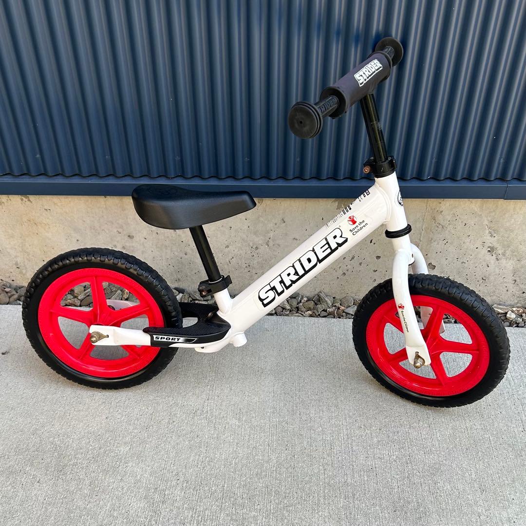 土日！ エコメルカリ限定 ストライダー 限定モデル 白