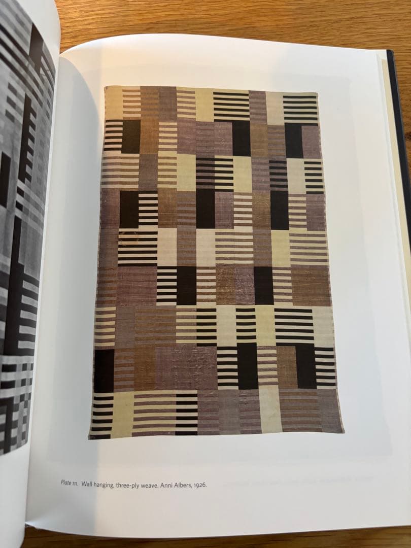 ON WEAVING by Anni Albers アニ・アルバース