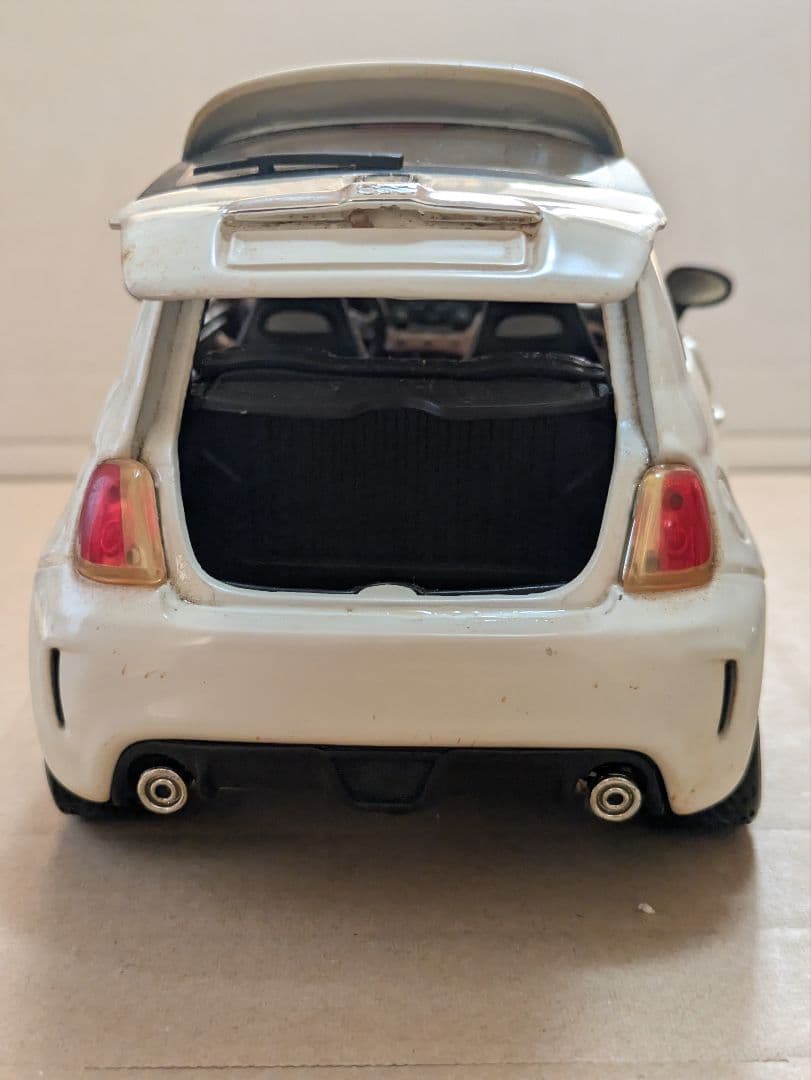 フィアット 500 ABARTH ミニカー　ブラーゴ　Bburago　1/18