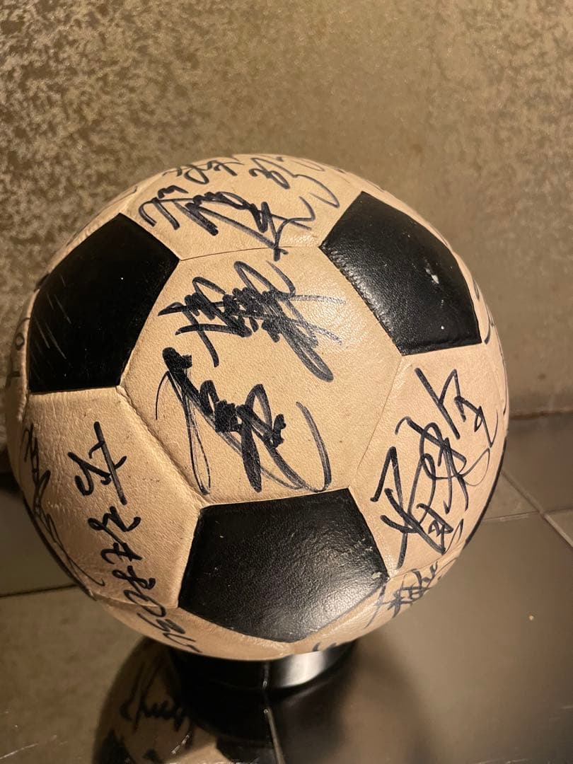 最終値下　Jリーグガンバ大阪サイン入りサッカーボール　1993年