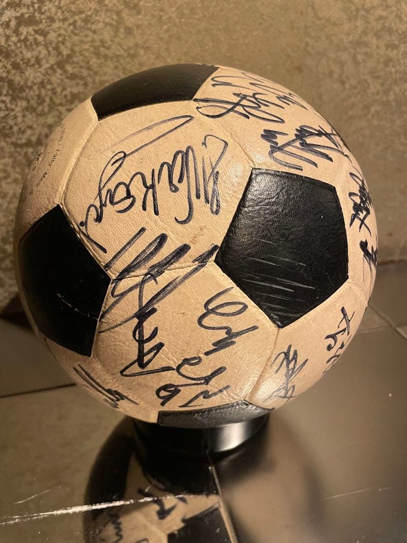 最終値下　Jリーグガンバ大阪サイン入りサッカーボール　1993年