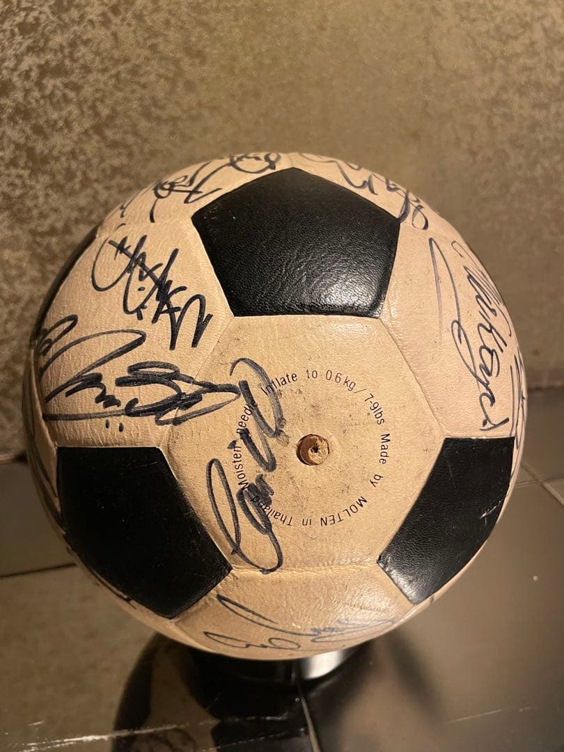 最終値下　Jリーグガンバ大阪サイン入りサッカーボール　1993年