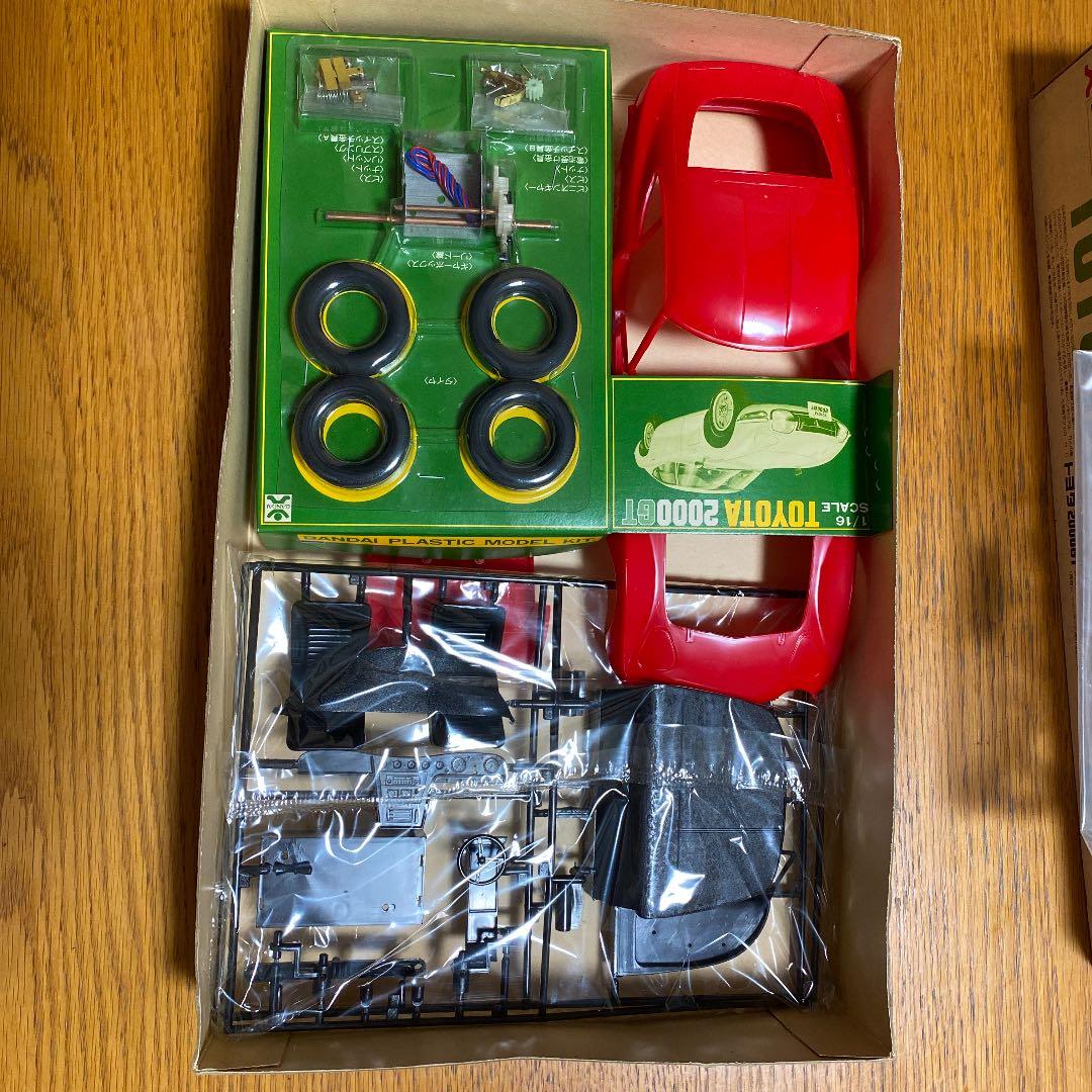 バンダイ　TOYOTA 2000GT プラモデル未開封