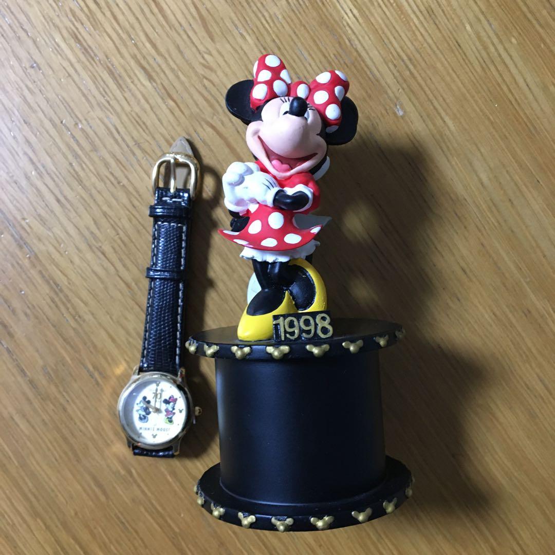 ミニーマウス　70年記念　フィギュア&時計