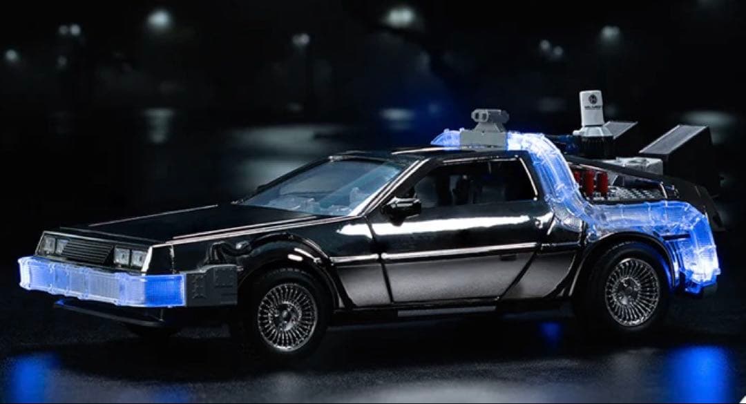 バック・トゥ・ザ・フューチャー40周年記念シルバーメッキ仕様　デロリアン