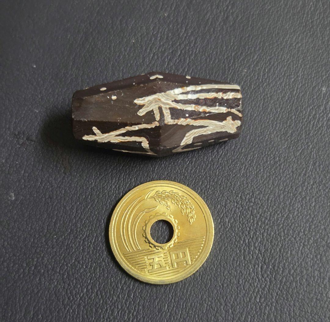 084　天珠　魔女伝説天珠　Eched carnelian　dzibeads！