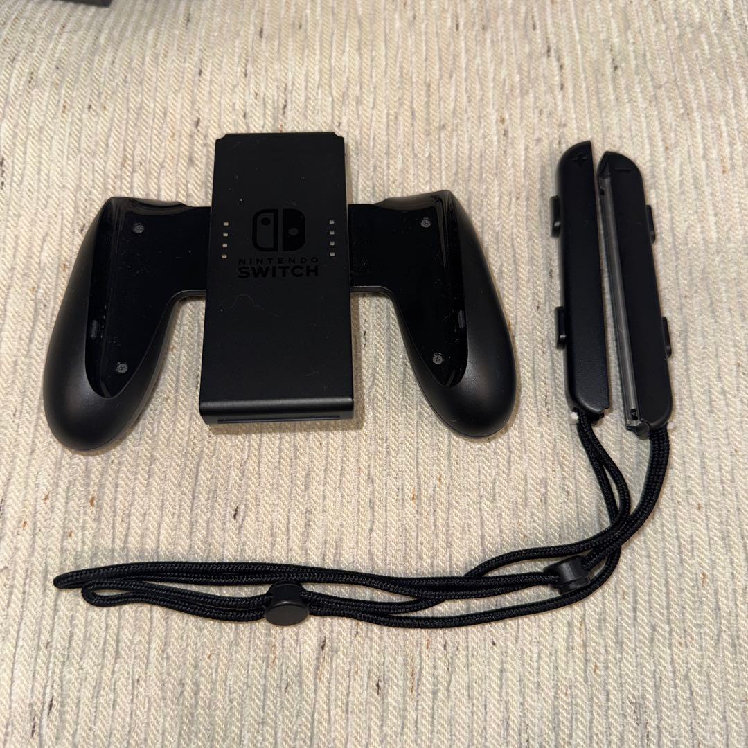 ニンテンドーSwitch 本体　グレー