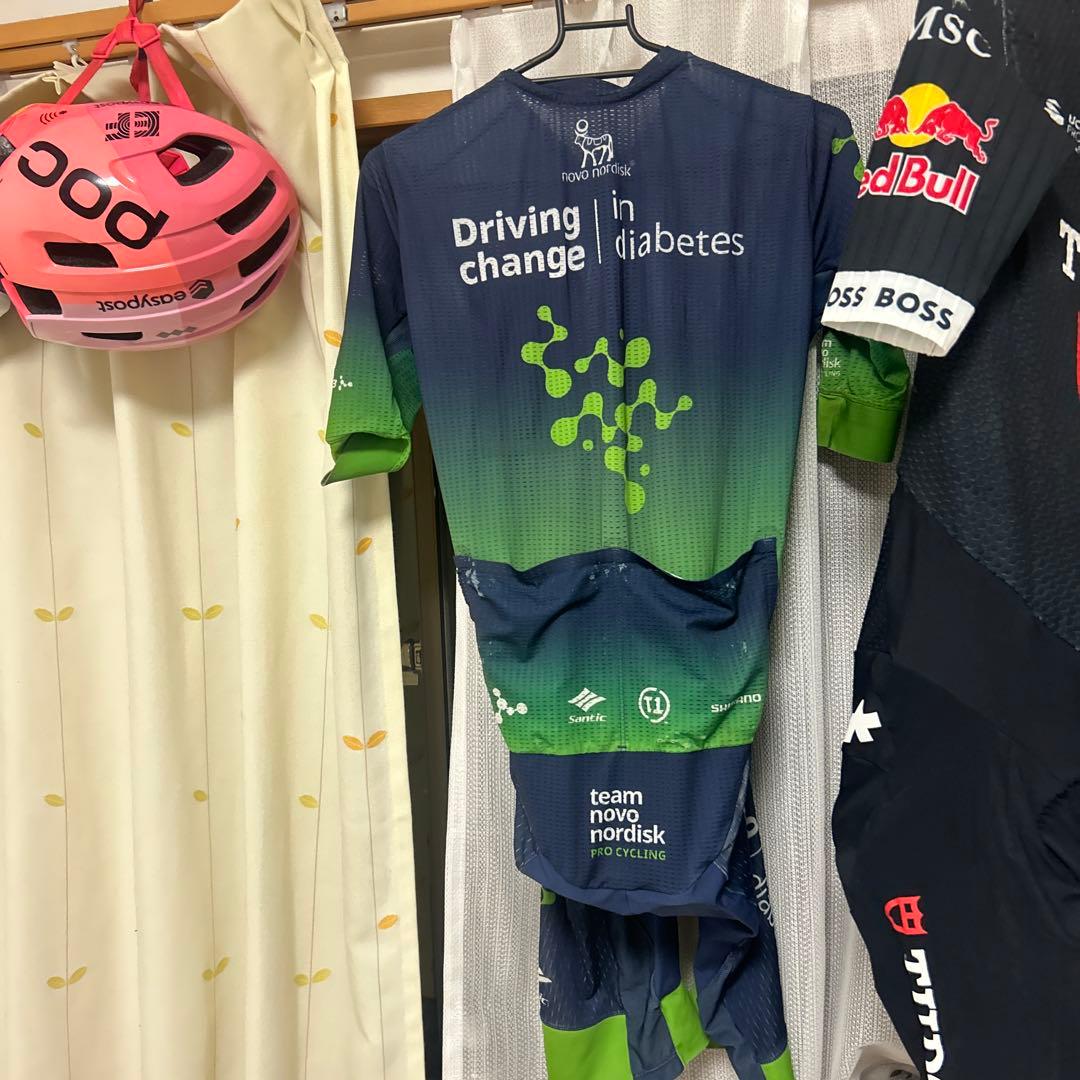 選手支給品　チーム　ノボノル・ディスク　サイクルジャージ