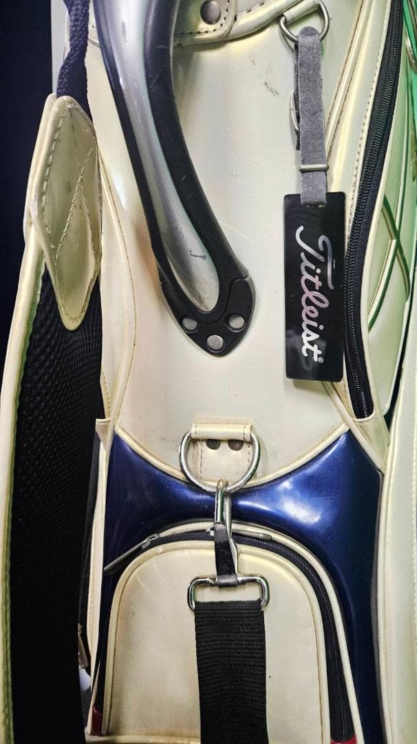 送料無料/美品　Titleist 高級エナメル大型キャディバッグトリコロール