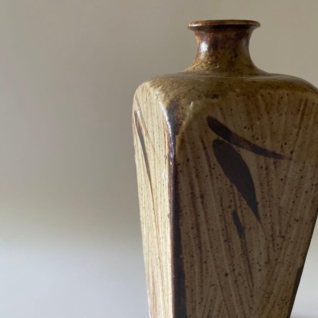 島岡達三 花瓶 花器 角瓶 鉄絵 刷毛目 高さ約28cm弱 民藝 人間国宝