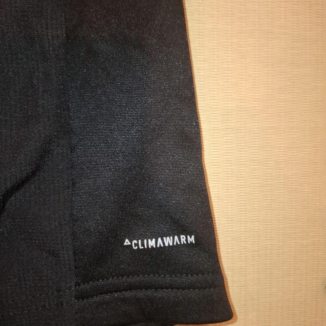 アディダス　トレーニングウェア