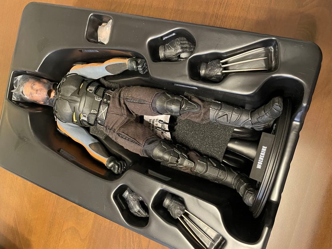 ホットトイズ X-MEN:フューチャー&パスト ウルヴァリン　センチネル頭部台座