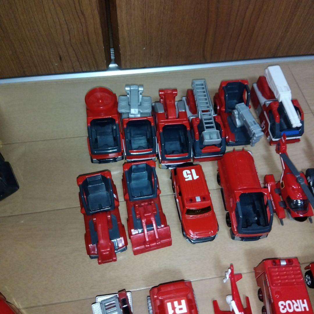 タカラトミー　ハイパーレスキュー0、1、2、3号　隊員12体＆車両33台未開封有