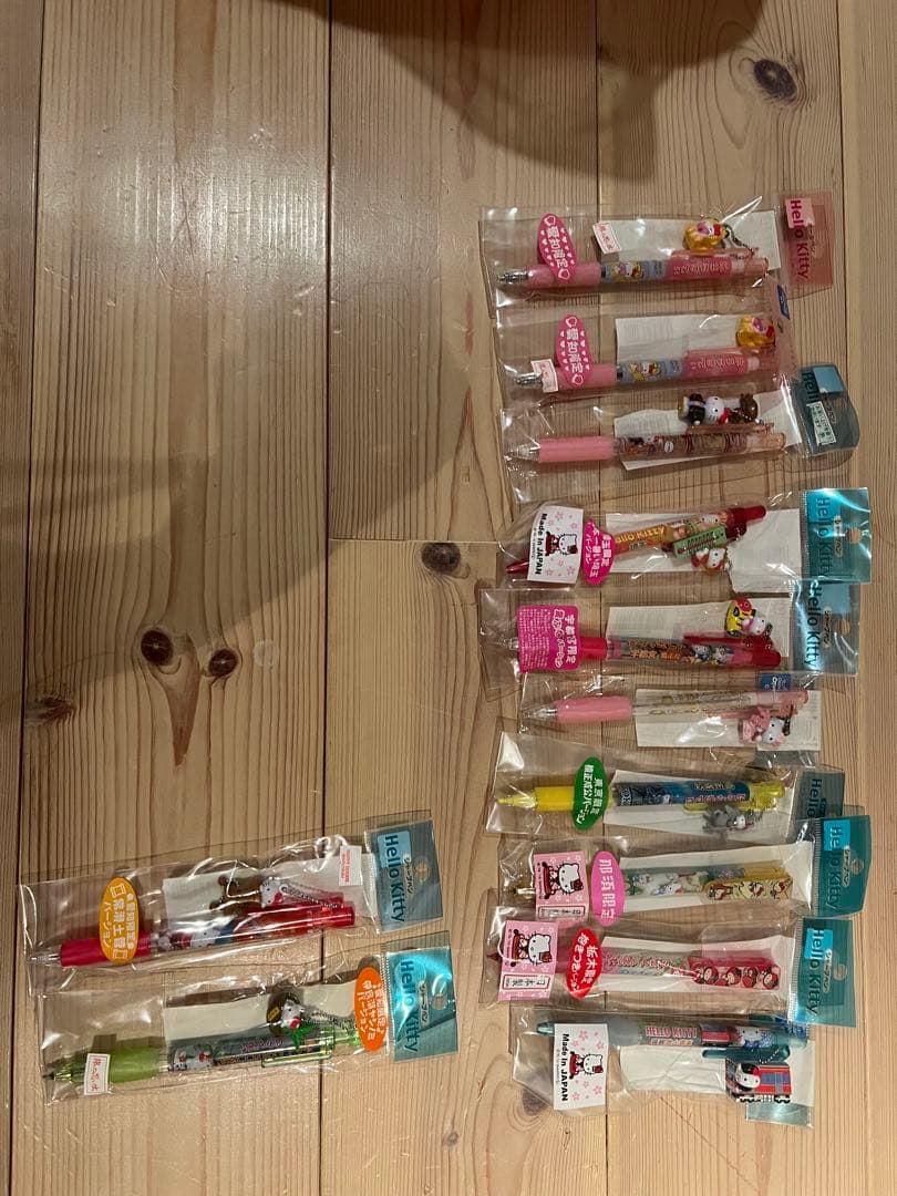 ハローキティ　ボールペン　シャーペン