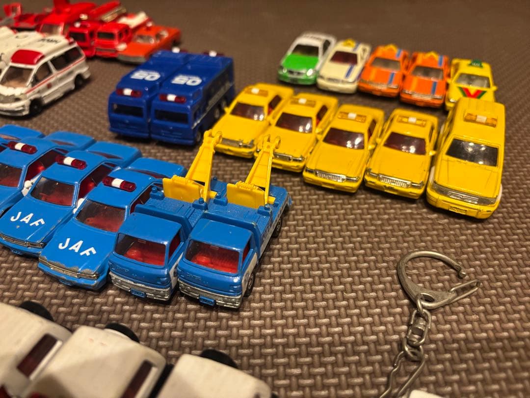 1970年代〜　レア廃盤トミカ　まとめ売り　パトカー　道路公団　JAF など