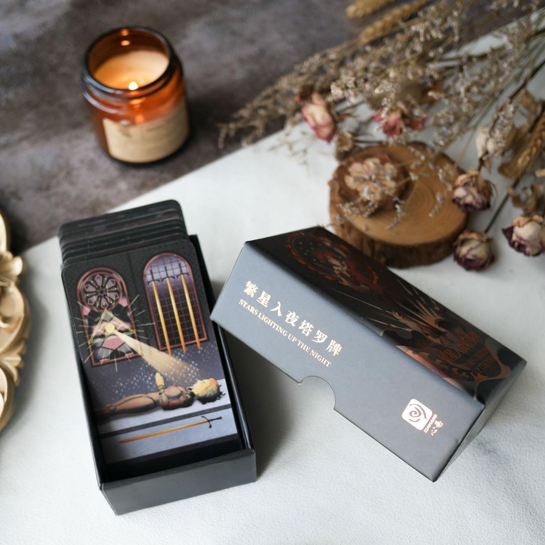 【正規品タロットカード】希少海外インディーズ✨夜を照らす星々の星月夜タロット