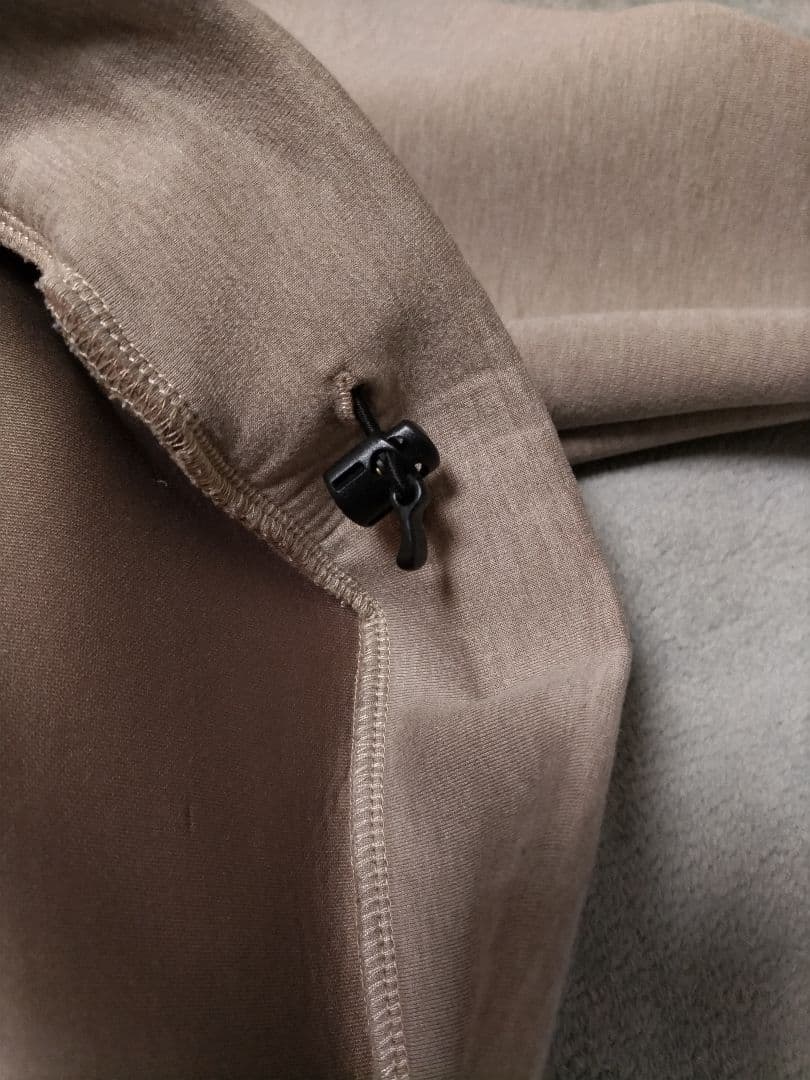 TFW49 プルオーバー　パーカー　ベージュ