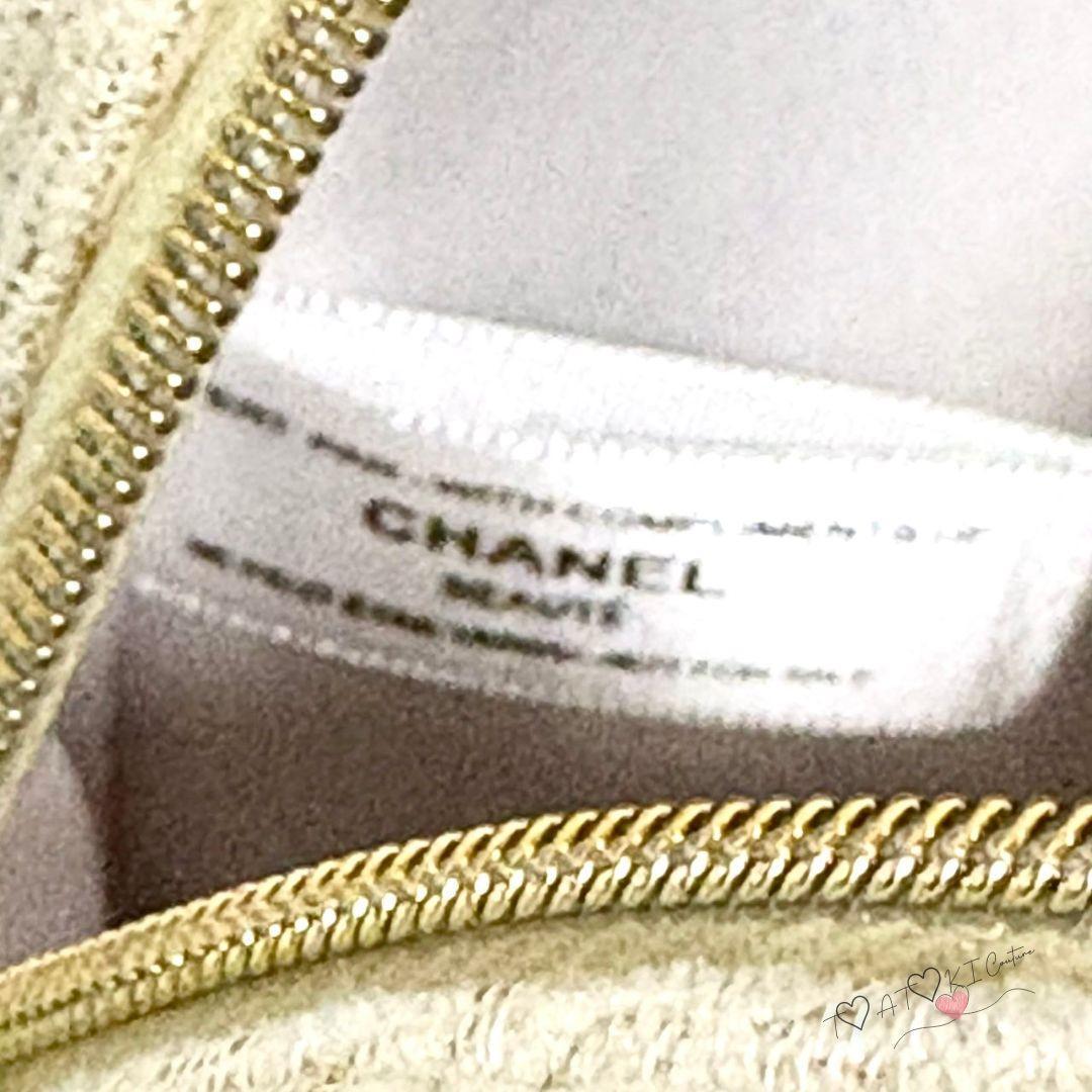 限定色❤CHANEL❤VIP限定 コスメポーチ チェーン付 ラメ入り ホワイト