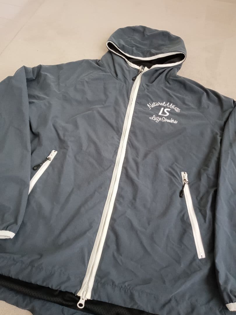 新品LUZe　ルースイソンブラ トップジャケット　フットサル 　サッカージャージ