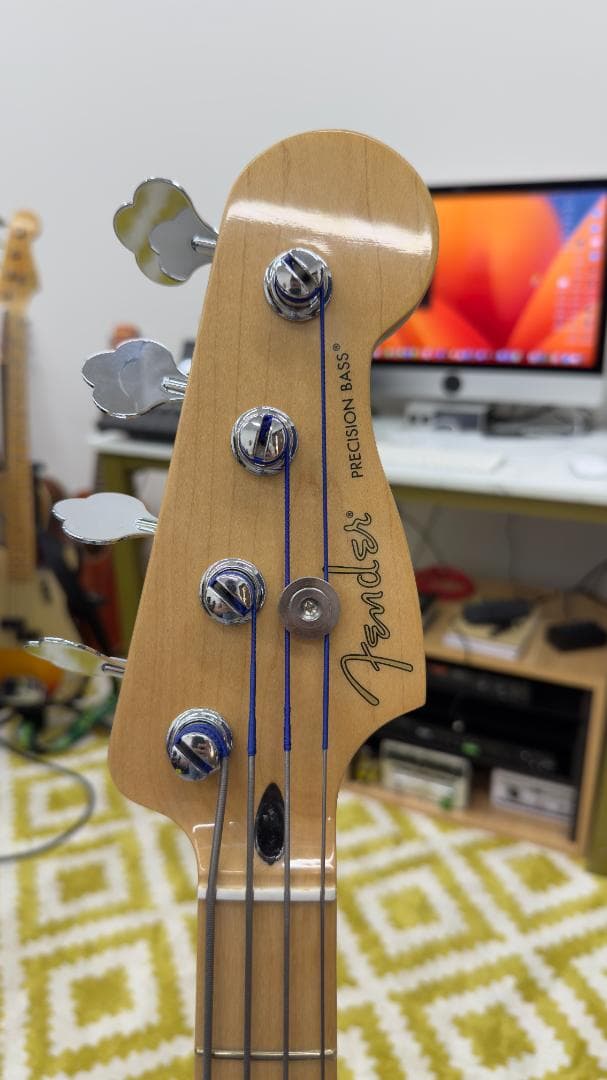 エレキベース サンバースト