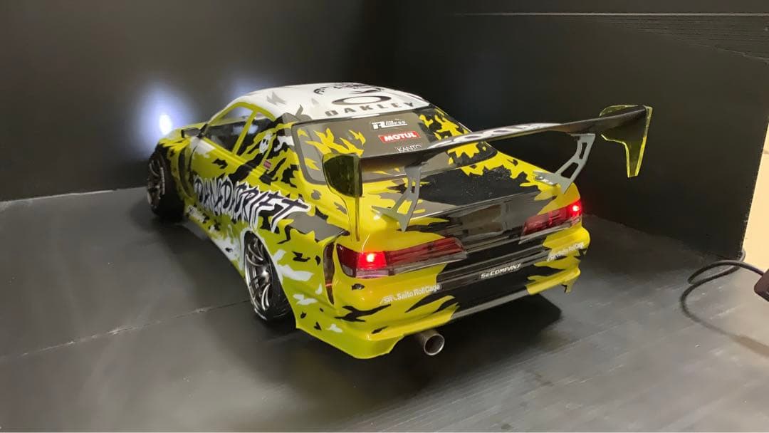 ラジコンボディ