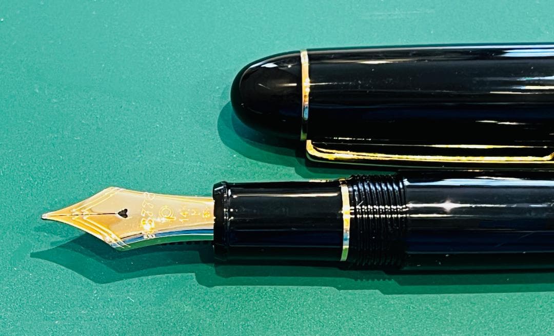 プラチナ 万年筆 M 中字 #3776 センチュリー ブラック