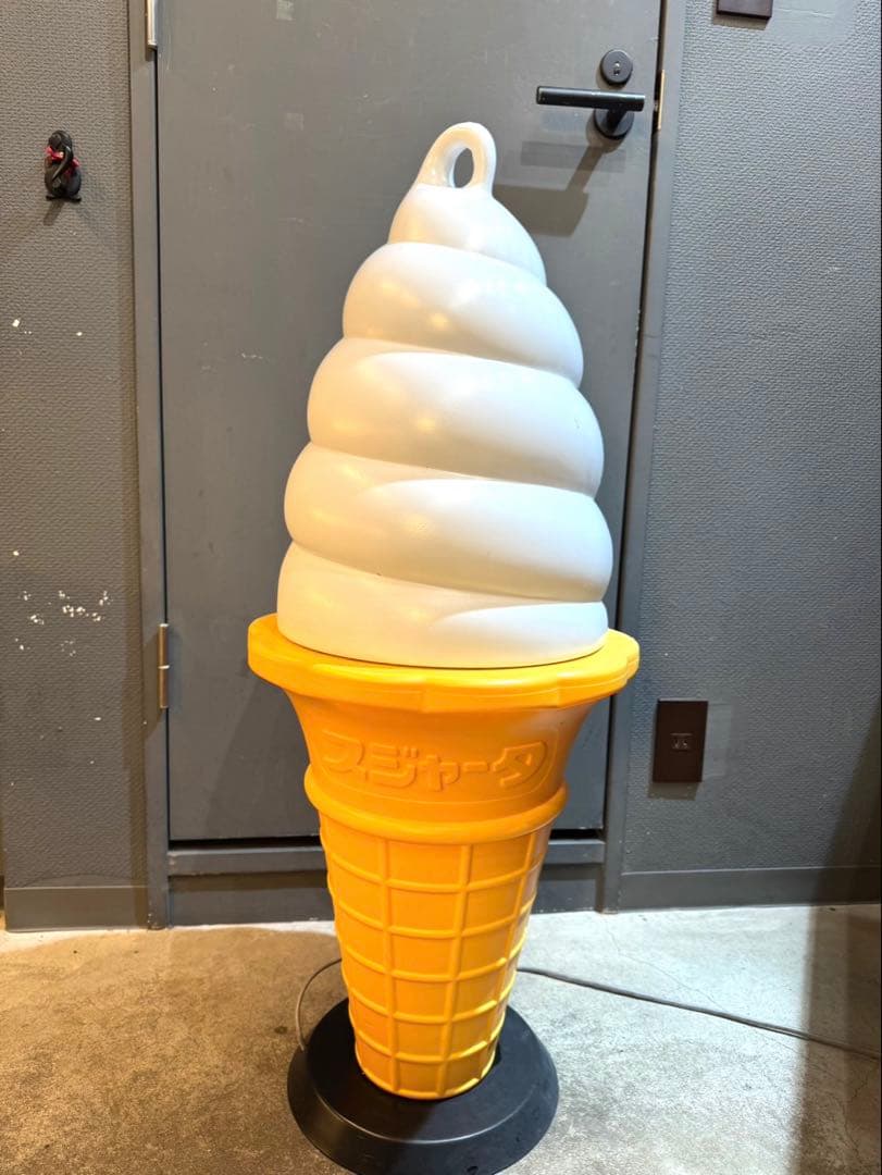 【早い者勝ち！美品、希少！】スジャータソフトクリームランプ