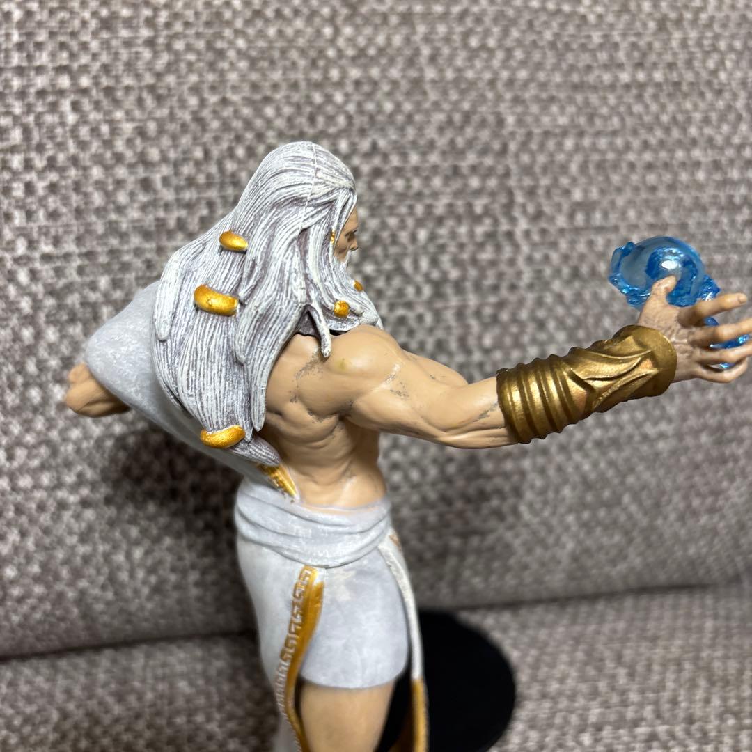 ゴッドオブウォー　ゼウス　フィギュア