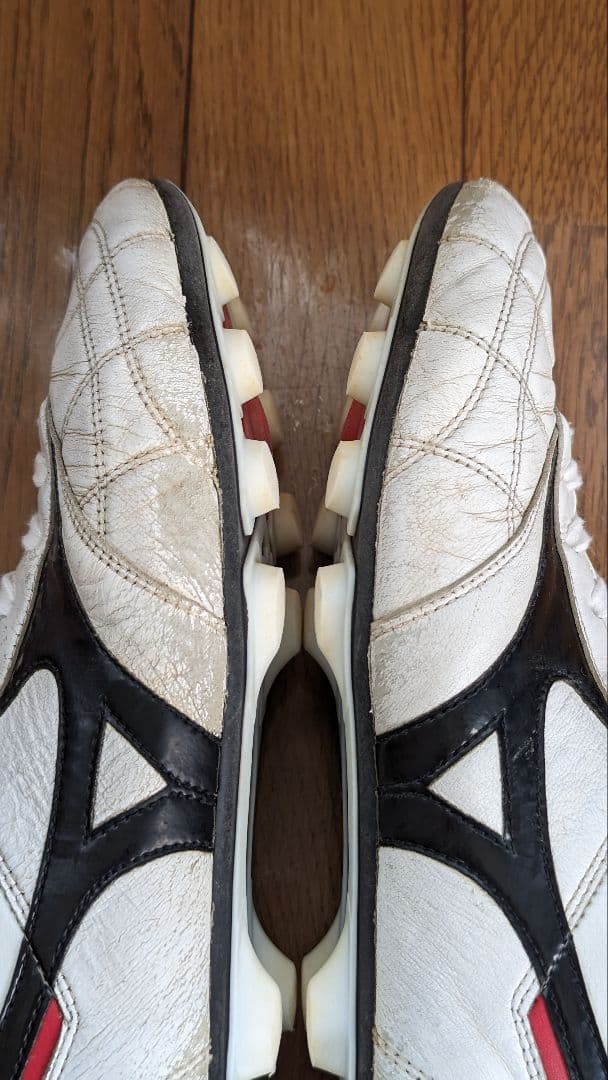 ミズノ　モレリア　ショートタン　サッカースパイク　Mizuno Morelia