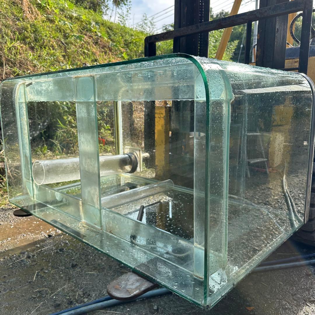 【早い者勝ち】引き取り限定！！大型ガラス水槽 600 × 1200 × 750