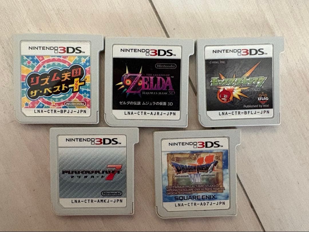 ニンテンドー３ＤＳ　ドラクエ　ゼルダ　リズム天国　マリカー　モンスト　５点