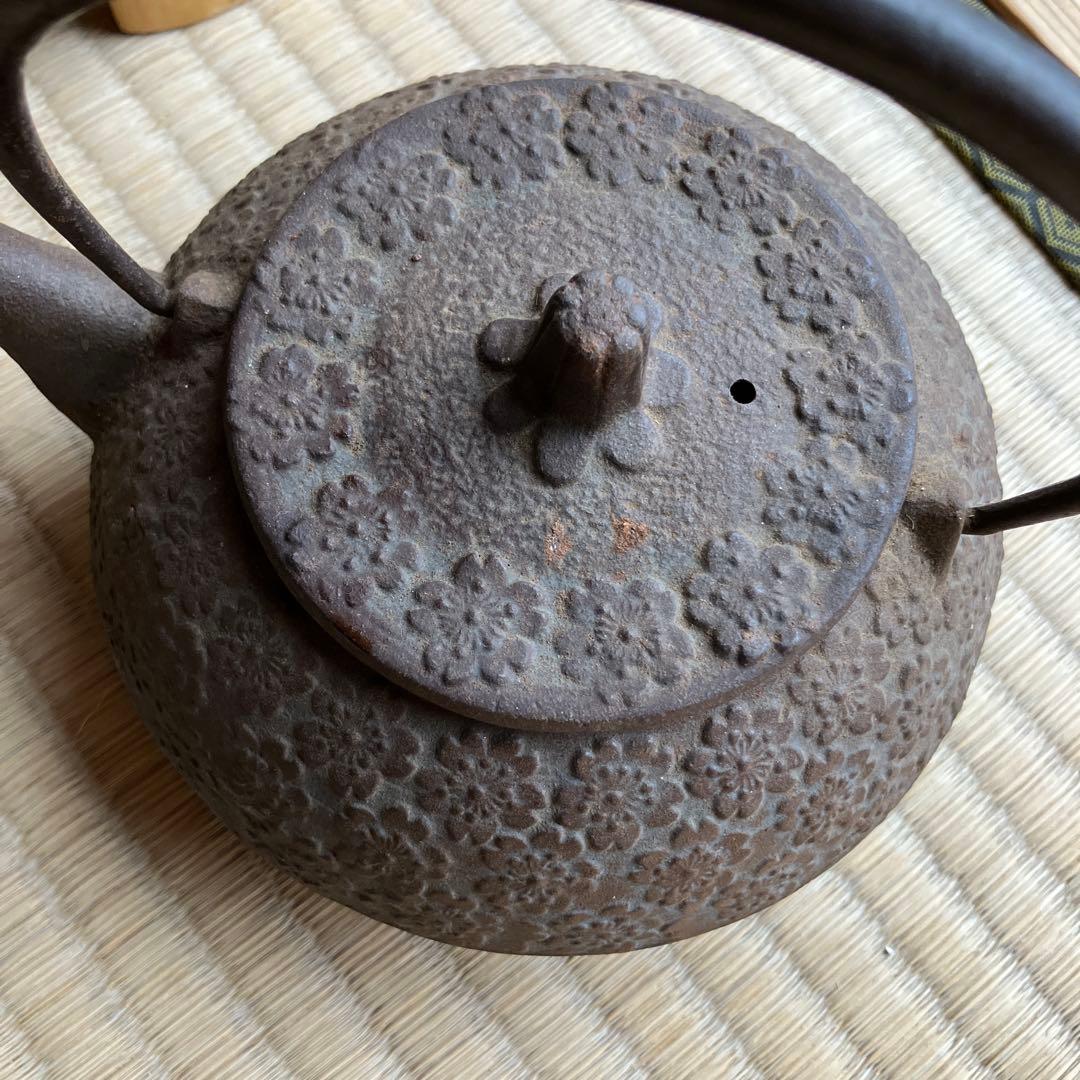 鉄瓶　急須　茶器　日本茶　茶道　桜