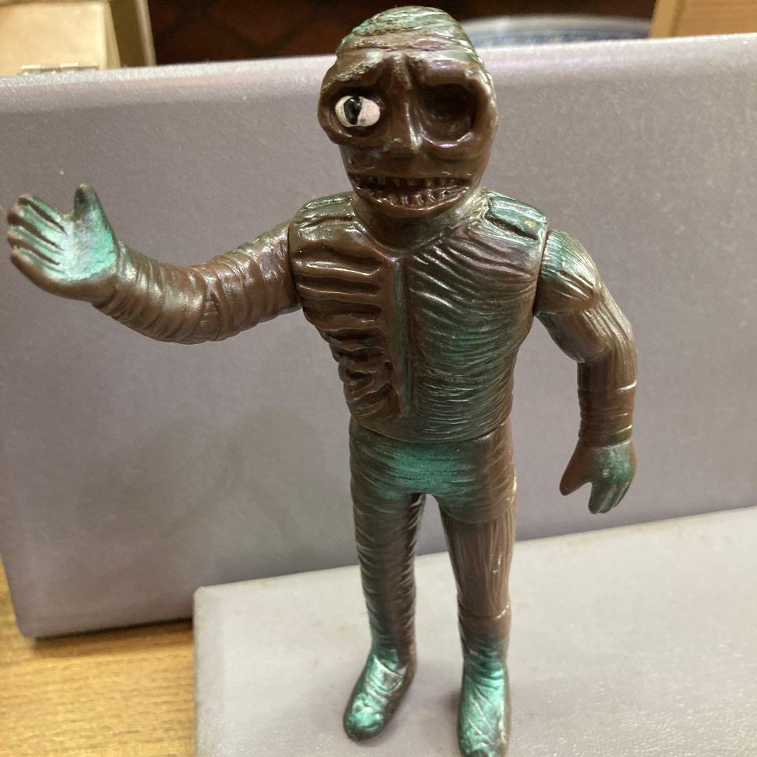 マ『超人バロム・1』に登場する「ドルゲ魔人」のソフビ