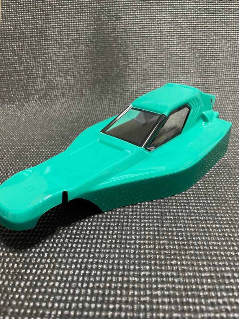 京商、ヨコモ用塗装済ボディ4台