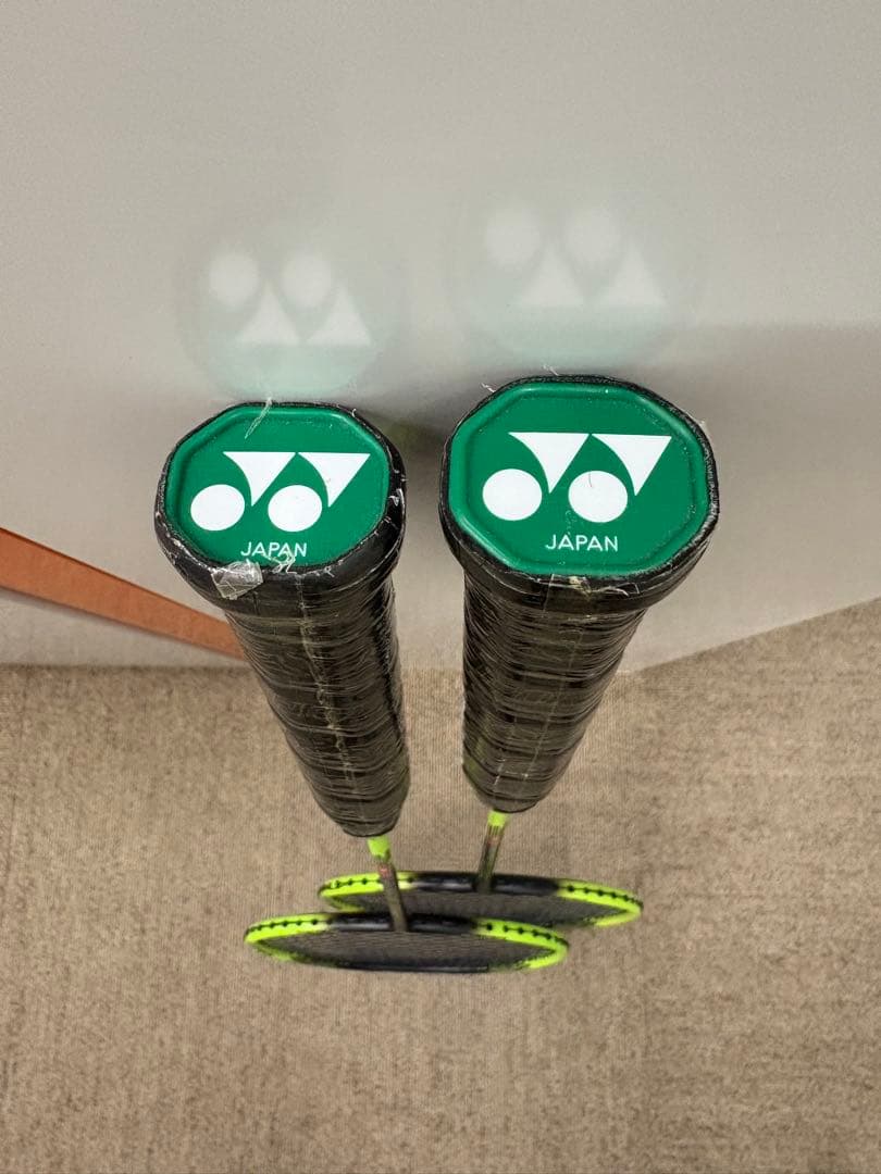 美品 YONEX VOLTRIC 30 バドミントンラケット 廃盤品 2本セット