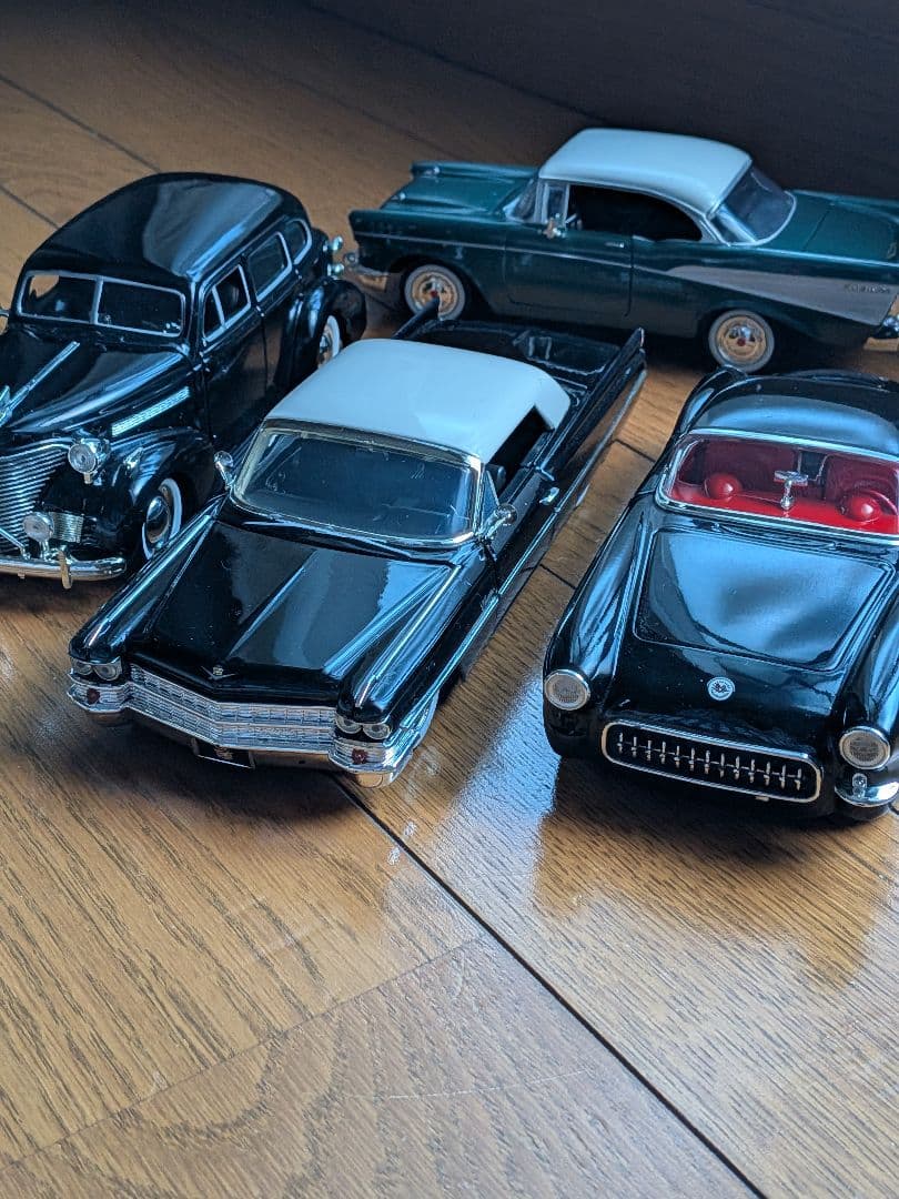 ミニカー4台セット アメ車 CHEVROLET CADILLAC
