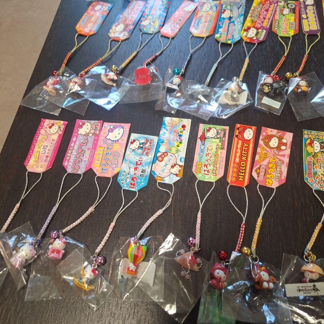 15年～20年前★ご当地KITTY６５個根付けストラップ　海外あり