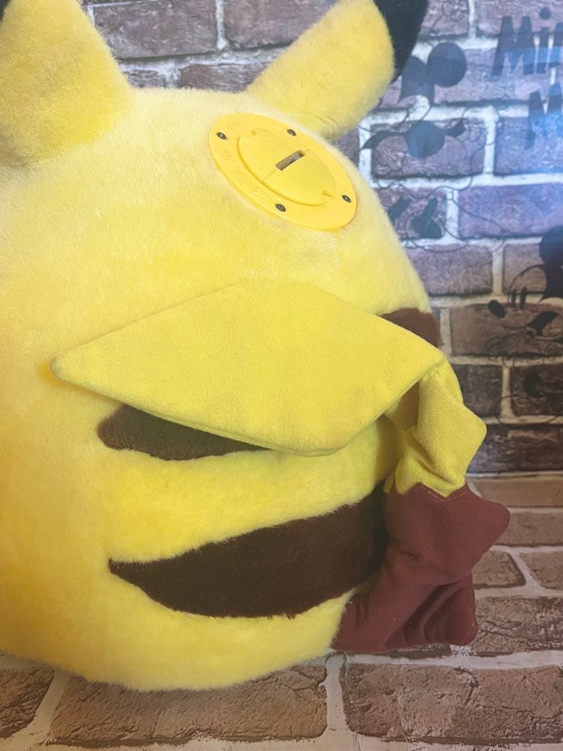 希少 ポケモン 明治 カール懸賞当選品　ピカチュウおしゃべり貯金箱　等身大