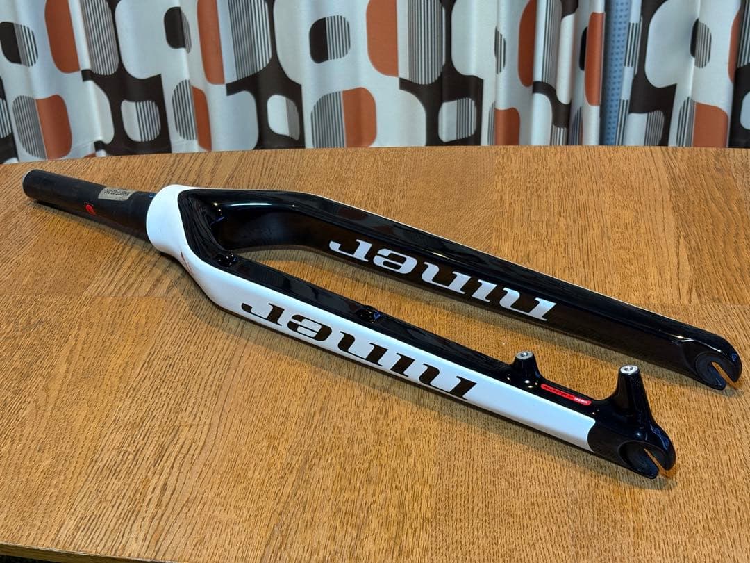 NINER BIKE Carbon Rigid Fork 29インチ用テーパード