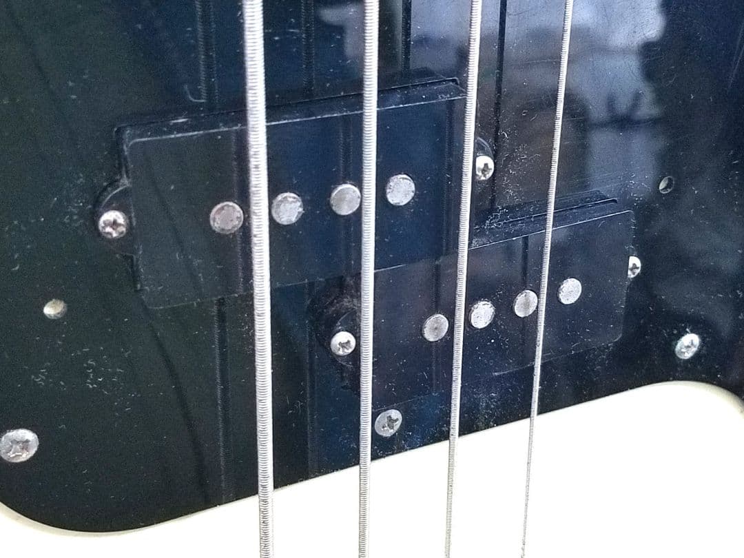 日本製 Squier by Fender プレシジョンベース