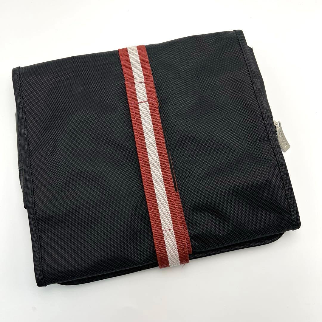 ☆《美品》BALLY バリー　三つ折りトラベルケース　ガーメントポーチ　ナイロン