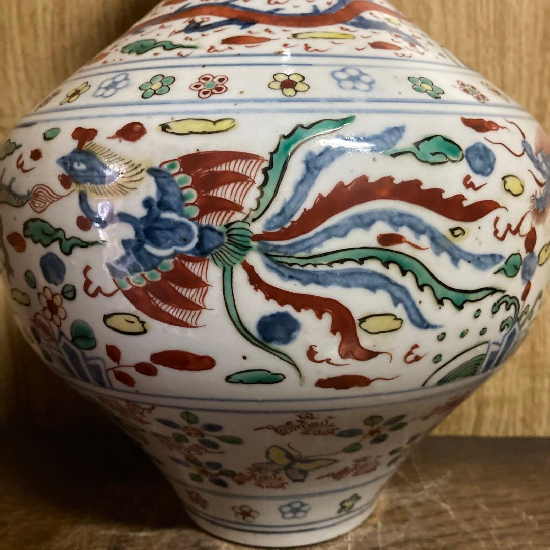 中国　色絵　瓶　龍鳳花蝶図　大明萬暦年製銘
