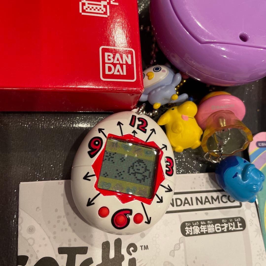 n*a様 たまごっちパラダイス　ユニクロたまごっち　セット