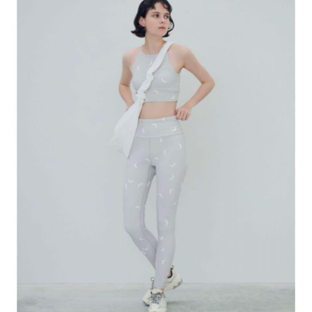 emmi yoga HAPPY YOGA 4SET サイズ1LBGE 2025