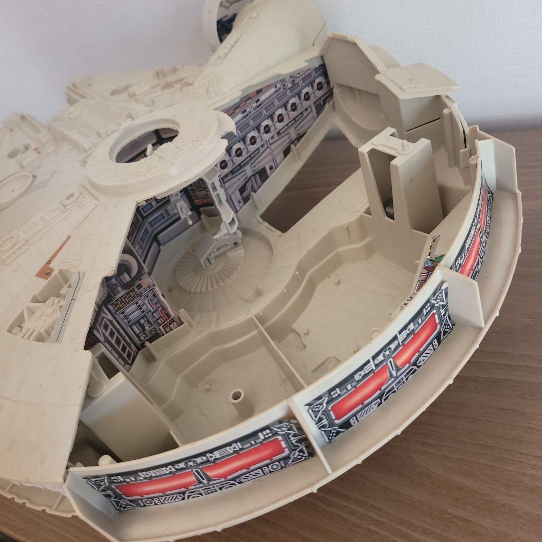 スター・ウォーズ ミレニアム・ファルコン スペースシップ