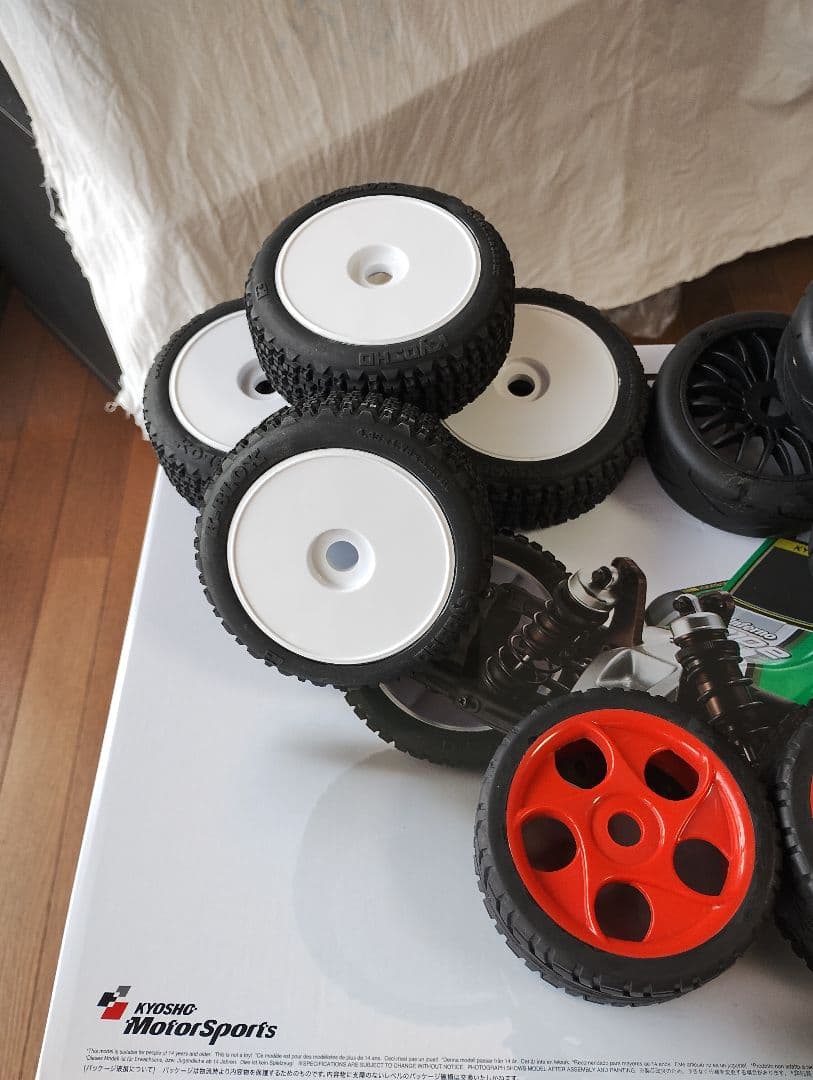 Kyosho Inferno MP10 ホビーラジコン